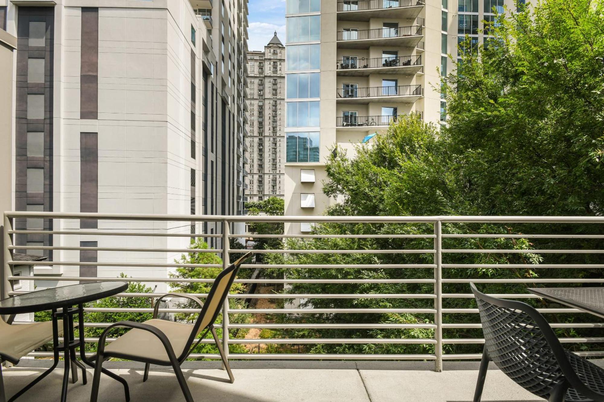 Stupendous Heart Of Piedmont Park Two Story Loft Apartment Atlanta Exterior photo